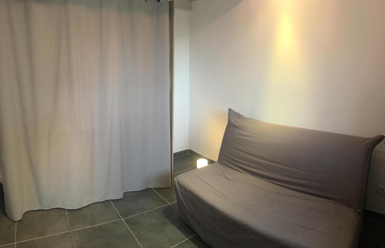 2 Pieces Et Mezzanine Des 2 Nuits Apartment Vedene Luaran gambar